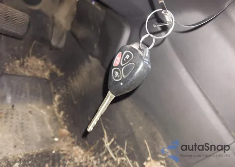 2010 Pontiac Vibe from USA, damaged, VIN 5Y2SP6E09AZ417260